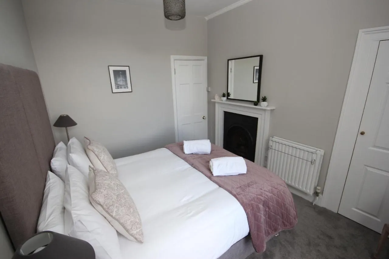 Park View Two-Bedroom Apartment Bath 0*,